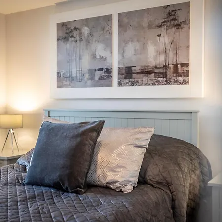 Apartment 25 St John's Mews *